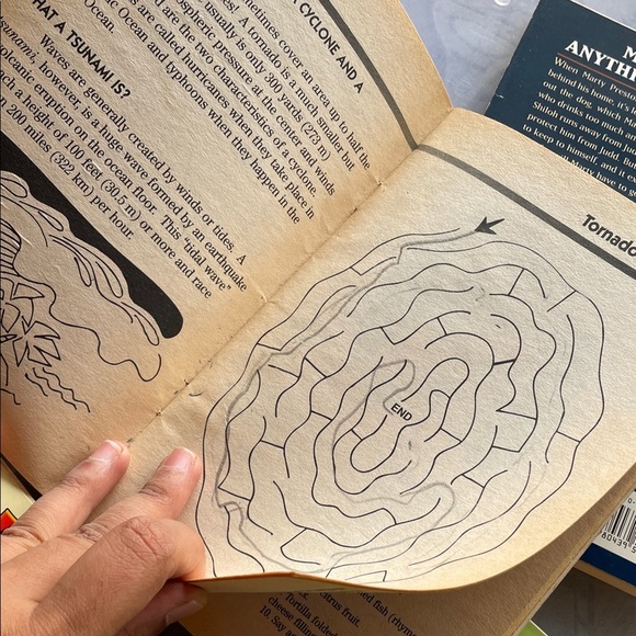 Set of 5 Children's Books - Picture 5 of 7